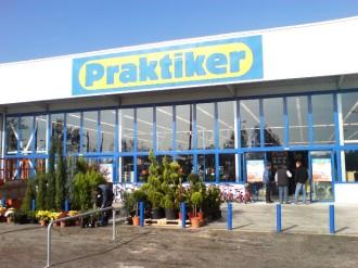 ΑΠΕΡΓΟΥΝ ΤΟ ΣΑΒΒΑΤΟ ΟΙ ΕΡΓΑΖΟΜΕΝΟΙ ΣΤΑ PRAKTIKER ΓΙΑ ΤΗΝ ΑΠΟΛΥΣΗ ΣΥΝΑΔΕΛΦΟΥ ΤΟΥΣ
