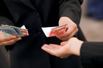 3 ΣΥΛΛΗΨΕΙΣ ΣΕ ΠΕΡΙΟΧΗ ΤΗΣ ΚΑΡΔΙΤΣΑΣ ΓΙΑ ΔΩΡΟΔΟΚΙΑ ΕΚΛΟΓΕΩΝ