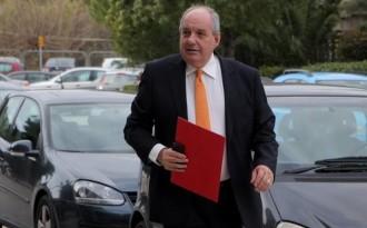 ΤΕΡΕΝΣ ΚΟΥΙΚ: ΟΙ ΛΑΘΡΕΜΠΟΡΟΙ ΤΣΙΓΑΡΩΝ ΑΠΕΙΛΟΥΝ ΜΕ ΣΦΑΙΡΕΣ ΚΑΙ «ΦΟΥΣΚΩΤΟΥΣ»