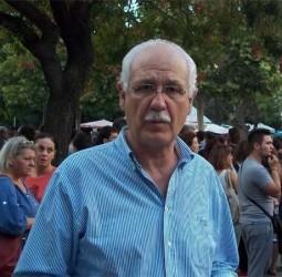 ΣΤΟ ΣΥΝΕΔΡΙΟ…