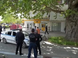 ΘΥΜΙΖΕΙ ΔΙΣΤΟΜΟ ΚΑΙ ΦΑΡΚΑΔΟΝΑ Η ΣΗΜΕΡΙΝΗ ΛΗΣΤΕΙΑ ΣΤΗΝ ΠΕΙΡΑΙΩΣ ΤΟΥ ΑΜΠΕΛΩΝΑ