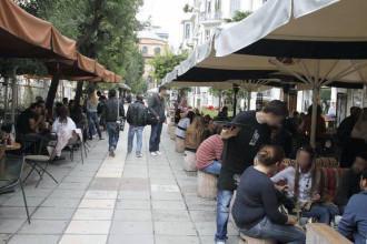 ΣΥΣΚΕΨΗ ΣΤΟ ΔΗΜΑΡΧΕΙΟ ΤΟΥ ΤΥΡΝΑΒΟΥ ΓΙΑ ΤΑ ΤΡΑΠΕΖΟΚΑΘΙΣΜΑΤΑ ΣΕ ΠΛΑΤΕΙΕΣ ΚΑΙ ΠΕΖΟΔΡΟΜΟΥΣ