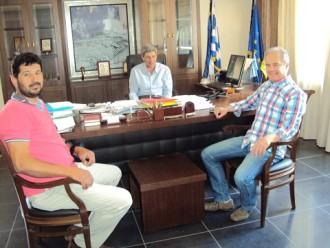 ΜΕ ΤΟΝ ΑΝΤΙΠΕΡΙΦΕΡΕΙΑΡΧΗ Δ. ΠΑΠΑΔΗΜΟΠΟΥΛΟ ΣΥΝΑΝΤΗΘΗΚΕ Ο Γ. ΜΑΝΩΛΗΣ