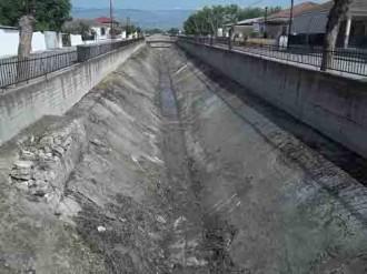 ΕΠΙΤΕΛΟΥΣ ΚΑΘΑΡΙΖΕΤΑΙ Ο ΚΕΝΤΡΙΚΟΣ ΑΥΛΑΚΑΣ ΤΟΥ ΑΜΠΕΛΩΝΑ!!!
