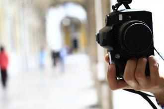 ΡΟΔΟΣ: ΣΥΝΕΛΗΦΘΗ ΓΑΛΛΙΔΑ ΠΟΥ ΦΩΤΟΓΡΑΦΙΖΕ ΣΤΡΑΤΙΩΤΙΚΕΣ ΕΓΚΑΤΑΣΤΑΣΕΙΣ