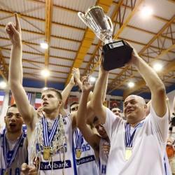 ΤΟ «ΣΗΚΩΣΕ» Ο ΜΠΕΟΣ ΚΑΙ «ΓΚΡΕΜΙΣΤΗΚΕ» ΤΟ… TWITTER!!