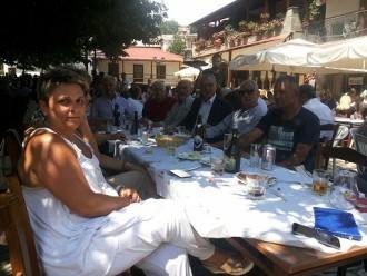 ΤΑ ΒΡΗΚΑΝ…