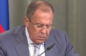 Ο ΡΩΣΟΣ ΥΠ. ΕΞΩΤΕΡΙΚΩΝ ΚΑΤΑ ΤΗ ΔΙΑΡΚΕΙΑ ΣΥΝΕΝΤΕΥΞΗΣ ΤΥΠΟΥ ΜΕ ΤΟΝ ΣΑΟΥΔΑΡΑΒΑ ΟΜΟΛΟΓΟ ΤΟΥ ΨΕΛΛΙΖΕΙ  ΒΡΙΣΙΑ (ΒΙΝΤΕΟ)