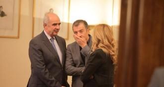 ΠΟΥΛΗΣΑΝ ΤΟΝ ΤΣΙΠΡΑ ΟΙ ΣΥΜΜΑΧΟΙ