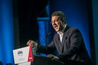 ΣΤΗ ΛΑΡΙΣΑ Ο ΤΖΙΤΖΙΚΩΣΤΑΣ ΤΟ ΣΑΒΒΑΤΟ ΓΙΑ ΕΠΑΦΕΣ ΚΑΙ ΟΜΙΛΙΑ ΣΤΟ “DIVANI”