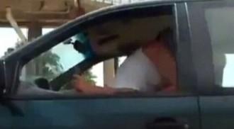 ΠΕΡΑΣΑΝ ΧΕΙΡΟΠΕΔΕΣ ΓΙΑ ΔΗΜΟΣΙΕΣ ΕΡΩΤΙΚΕΣ ΠΕΡΙΠΤΥΞΕΙΣ ΣΕ ΑΣΥΓΚΡΑΤΗΤΟ ΖΕΥΓΑΡΙ