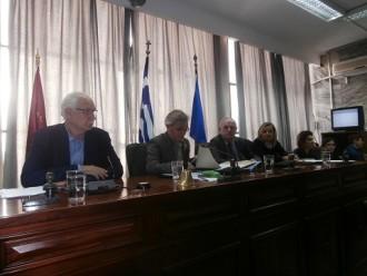 ΑΡΧΑΙΟ ΘΕΑΤΡΟ: ΔΕΝ ΥΠΑΡΧΟΥΝ ΜΕΛΕΤΕΣ ΓΙΑ ΝΑ ΧΡΗΜΑΤΟΔΟΤΗΘΟΥΝ!!