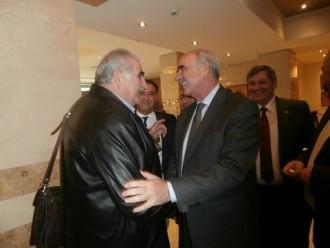 Ο ΜΕΙΜΑΡΑΚΗΣ, Η ΧΕΙΡΑΨΙΑ ΚΑΙ ΤΟ… ΠΑΝΟ