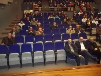 ΝΑ ΠΑΡΑΙΤΗΘΟΥΝ