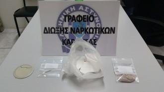 Ο ΣΚΥΛΟΣ ΒΡΗΚΕ ΤΗΝ ΚΡΥΜΜΕΝΗ ΚΟΚΑΪΝΗ ΣΤΟ ΙΧ 48ΧΡΟΝΟΥ