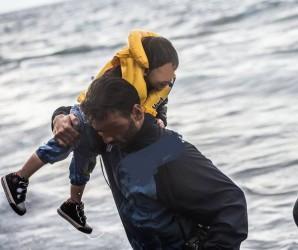 ΠΡΟΣΦΥΓΙΚΟ: ΣΤΗΝΟΥΝ ΦΩΤΟΓΡΑΦΙΕΣ ΓΙΑ ΝΑ ΠΟΥΛΗΣΟΥΝ…