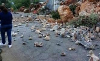 ΔΥΟ ΟΙ ΝΕΚΡΟΙ ΑΠΟ ΤΟ ΦΟΝΙΚΟ ΣΕΙΣΜΟ ΤΗΣ ΛΕΥΚΑΔΑΣ