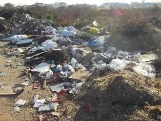 ΑΝΤΙ ΝΑ ΚΛΕΙΣΕΙ ΓΙΓΑΝΤΩΘΗΚΕ Η ΧΩΜΑΤΕΡΗ ΔΙΠΛΑ ΣΤΑ ΣΠΙΤΙΑ ΤΟΥ ΑΜΠΕΛΩΝΑ (ΦΩΤΟ)