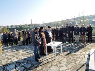 ΤΙΜΗΣΑΝ ΤΗ ΜΝΗΜΗ ΤΩΝ ΦΟΝΕΥΘΕΝΤΩΝ ΑΠΟ ΤΟΥΣ ΝΑΖΙ ΣΤΟ Μ. ΜΟΝΑΣΤΗΡΙ