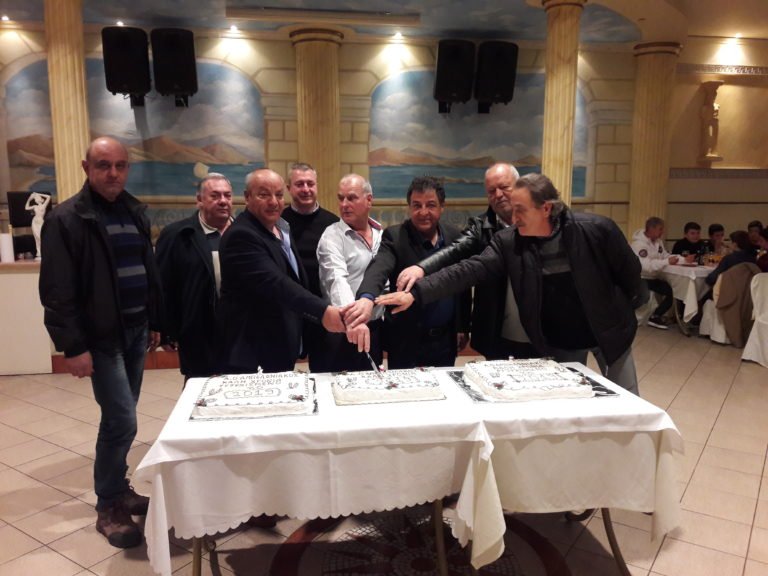 ΕΚΟΨΕ ΠΙΤΑ Ο ΑΜΠΕΛΩΝΙΑΚΟΣ (ΦΩΤΟ)
