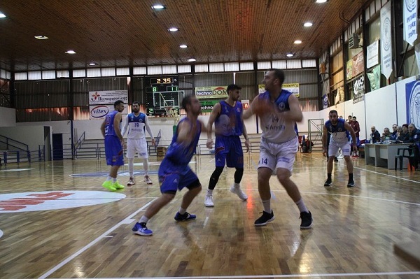 ΕΠΙΣΤΡΟΦΗ ΣΤΟ ΣΠΙΤΙ ΤΟΥ ΜΕ ΝΙΚΗ ΓΙΑ ΤΟΝ ΕΡΜΗ ΑΓΙΑΣ