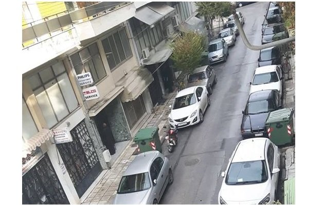 ΑΠΙΣΤΕΥΤΟ ΜΠΑΧΑΛΟ ΛΟΓΩ ΟΙΚΟΔΟΜΙΚΩΝ ΕΡΓΑΣΙΩΝ ΣΤΟ ΚΕΝΤΡΟ ΤΗΣ ΛΑΡΙΣΑΣ (ΦΩΤΟ)