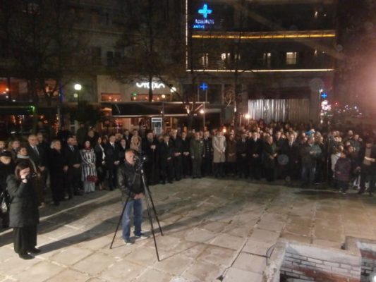 ΒΡΟΝΤΕΡΟ «ΟΧΙ» ΣΤΟ ΝΑΖΙΣΜΟ ΚΑΙ ΤΟΥΣ ΑΡΝΗΤΕΣ ΤΟΥ ΟΛΟΚΑΥΤΩΜΑΤΟΣ (ΦΩΤΟ)