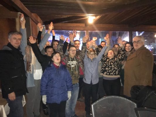 ΕΚΟΨΕ ΠΙΤΑ Ο “ΚΥΚΝΟΣ” ΣΤΗ ΛΑΡΙΣΑ