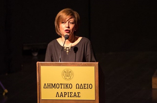 Η Δ. ΘΕΟΔΩΡΟΥ ΠΡΟΕΔΡΟΣ ΣΤΟΝ Π.Σ. ΜΙΚΡΑΣΙΑΤΩΝ ΛΑΡΙΣΑΣ