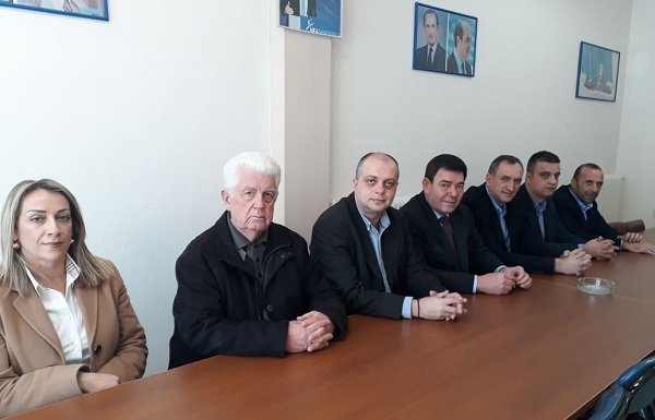 ΟΙ 6 ΛΑΡΙΣΑΙΟΙ ΑΝΑΠΛΗΡΩΤΕΣ ΓΡΑΜΜΑΤΕΙΣ ΤΟΜΕΩΝ ΤΗΣ ΝΔ