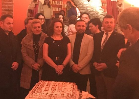 ΧΡΕΟΣ ΜΑΣ ΝΑ ΣΤΗΡΙΞΟΥΜΕ ΤΟ ΙΣΧΥΡΟ ΘΕΜΕΛΙΟ ΤΗΣ ΧΩΡΑΣ ΜΑΣ