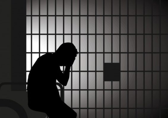 ΚΙΝΔΥΝΟΣ ΓΙΑ ΤΗ ΖΩΗ ΤΟΥ ΚΡΑΤΟΥΜΕΝΟΥ ΤΩΝ ΦΥΛΑΚΩΝ ΛΑΡΙΣΑΣ ΠΟΥ ΣΥΝΕΧΙΖΕΙ ΓΙΑ 35η ΜΕΡΑ ΤΗΝ ΑΠΕΡΓΙΑ ΠΕΙΝΑΣ