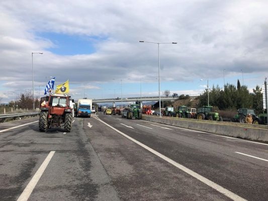 ΑΠΟΧΩΡΗΣΑΝ ΑΠΟ ΤΗ ΝΙΚΑΙΑ ΟΙ ΑΓΡΟΤΕΣ