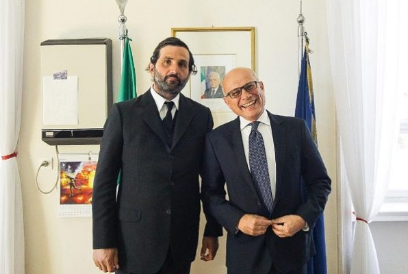 ΣΥΝΑΝΤΗΣΗ ΜΕ ΤΟΝ ΙΤΑΛΟ ΠΡΕΣΒΗ ΣΤΗΝ ΑΘΗΝΑ ΓΙΑ ΤΑ ΜΕΛΗ ΤΟΥ ΣΥΛΛΟΓΟΥ ΦΙΛΩΝ ΜΟΥΣΙΚΗΣ ΤΟΥ ΕΝΝΙΟ ΜΟΡΡΙΚΟΝΕ (ΦΩΤΟ)