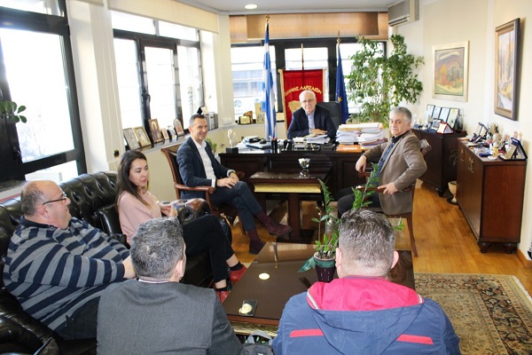 ΞΕΚΙΝΑΕΙ ΤΟ ΕΡΓΟ ΓΙΑ ΤΙΣ ΒΥΘΙΖΟΜΕΝΕΣ ΜΠΑΡΕΣ ΣΤΗ ΛΑΡΙΣΑ