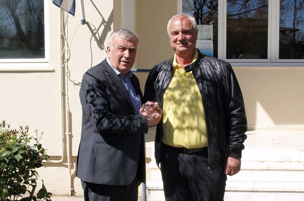ΜΕ ΤΟΝ Θ. ΝΑΣΙΑΚΟΠΟΥΛΟ ΣΥΣΤΡΑΤΕΥΕΤΑΙ Ο ΑΛ. ΧΟΝΔΡΟΝΑΣΙΟΣ
