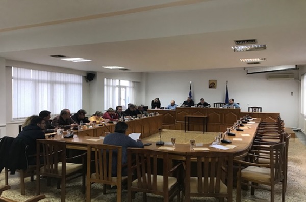 ΌΛΟΙ ΑΠΟΝΤΕΣ…