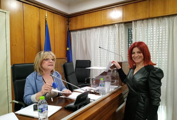 ΣΑΡΩΣΕ Η Κ. ΤΖΗΚΑ ΤΟΥ ΕΠΙΜΕΛΗΤΗΡΙΟΥ ΛΑΡΙΣΑΣ ΣΤΙΣ ΕΚΛΟΓΕΣ ΤΟΥ ΕΕΔΕΓΕ