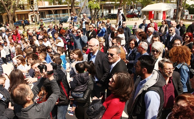 Η ΣΥΝΟΙΚΙΑ ΑΒΕΡΩΦ ΣΤΗ ΛΑΡΙΣΑ ΑΠΕΚΤΗΣΕ ΣΥΓΧΡΟΝΗ ΠΑΙΔΙΚΗ ΧΑΡΑ
