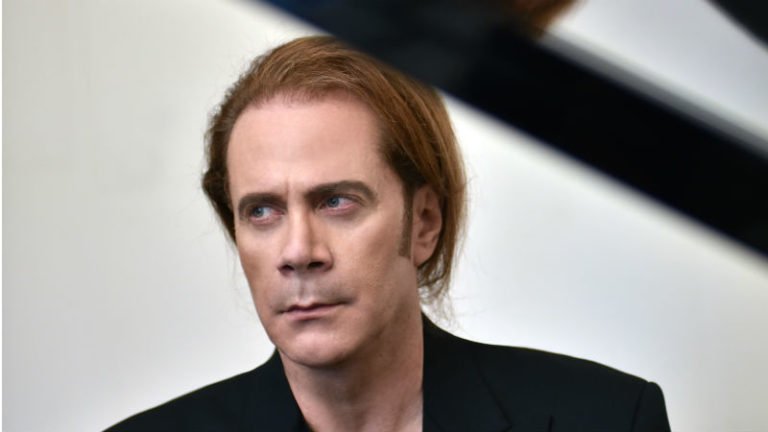 Ο ΚΟΡΚΟΛΗΣ ΤΡΑΓΟΥΔΑ ΚΑΒΑΦΗ ΣΤΗ ΛΑΡΙΣΑ