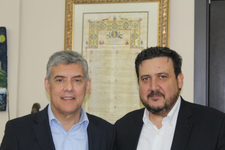ΣΤΟ ΠΛΕΥΡΟ ΤΟΥ Κ. ΑΓΟΡΑΣΤΟΥ ΣΤΗ ΛΑΡΙΣΑ Ο ΓΡΗΓΟΡΗΣ ΒΛΑΧΑΚΗΣ