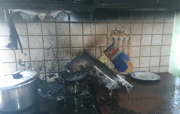 ΦΩΤΙΑ ΑΠΟ ΚΑΤΣΑΡΟΛΑ ΚΙΝΗΤΟΠΟΙΗΣΕ ΤΗΝ ΠΥΡΟΣΒΕΣΤΙΚΗ ΣΤΗ ΛΑΡΙΣΑ