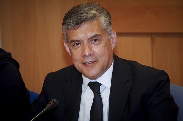 ΠΡΟΣΦΕΡΕΙ ΜΙΣΘΟ ΣΤΑ ΝΟΣΟΚΟΜΕΙΑ Ο Κ. ΑΓΟΡΑΣΤΟΣ