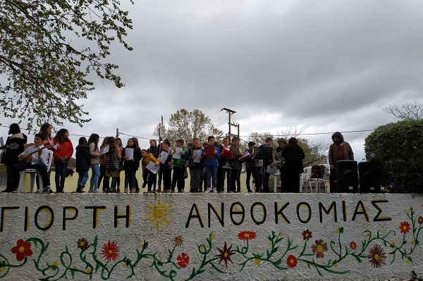 ΣΗΜΕΡΑ ΤΑ ΕΠΙΣΗΜΑ ΕΓΚΑΙΝΙΑ ΤΗΣ ΓΙΟΡΤΗΣ ΑΝΘΟΚΟΜΙΑΣ ΣΤΟΝ ΑΜΠΕΛΩΝΑ