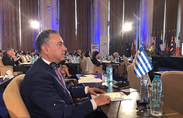 ΦΡΕΝΟ ΣΤΗΝ ΕΝΤΑΞΗ ΤΗΣ ΑΛΒΑΝΙΑΣ, ΑΝ ΔΕΝ ΣΕΒΑΣΤΕΙ ΤΗΝ ΕΛΛΗΝΙΚΗ ΜΕΙΟΝΟΤΗΤΑ