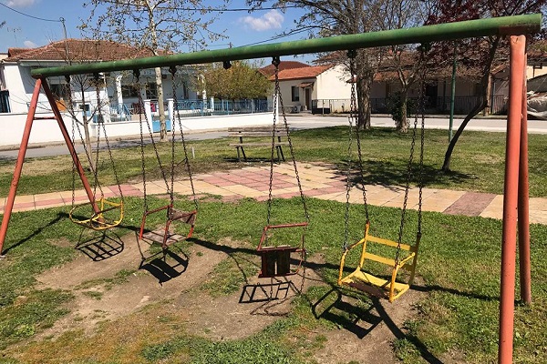 ΚΑΤΑΓΓΕΛΙΑ ΓΙΑ ΕΠΙΚΙΝΔΥΝΗ ΠΑΙΔΙΚΗ ΧΑΡΑ ΣΕ ΓΕΙΤΟΝΙΑ ΤΟΥ ΑΜΠΕΛΩΝΑ (ΦΩΤΟ)