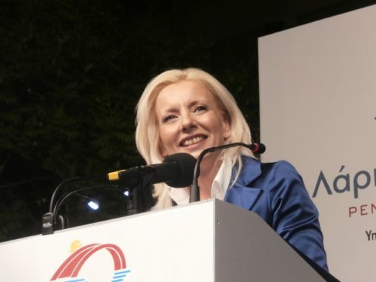ΡΕΝΑ ΚΑΡΑΛΑΡΙΩΤΟΥ: ΓΙΑ ΝΑ ΠΑΜΕ ΤΗ ΛΑΡΙΣΑ ΜΠΡΟΣΤΑ ΜΕ ΤΗΝ ΠΡΩΤΗ ΓΥΝΑΙΚΑ ΔΗΜΑΡΧΟ ΣΤΗΝ ΠΟΛΗ (ΦΩΤΟ)