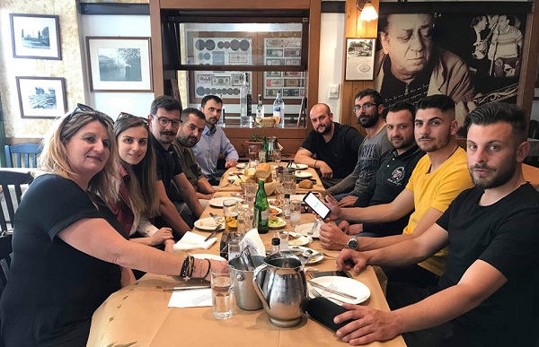 ΑΘΩΟΙ ΟΙ ΚΑΡΝΑΒΑΛΙΣΤΕΣ ΤΟΥ ΔΑΜΑΣΙΟΥ ΓΙΑ ΤΙΣ ΚΟΤΕΣ