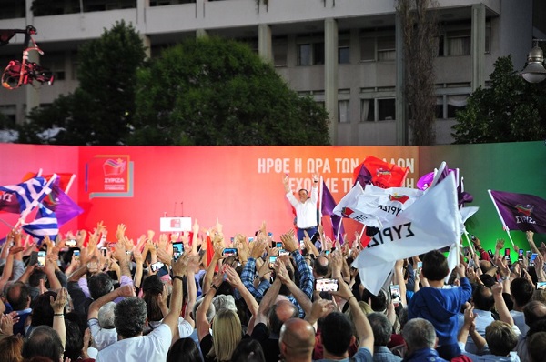 ΑΛΕΞΗΣ ΤΣΙΠΡΑΣ: Ο ΚΑΜΠΟΣ ΑΚΥΡΩΝΕΙ ΤΙΣ ΔΗΜΟΣΚΟΠΗΣΕΙΣ ΤΗΣ ΣΥΜΦΟΡΑΣ