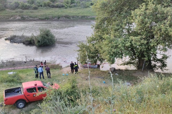 ΕΝΤΟΠΙΣΤΗΚΕ ΤΟ ΠΤΩΜΑ 45ΧΡΟΝΟΥ ΑΝΔΡΑ ΣΤΟΝ ΠΗΝΕΙΟ ΣΤΗ ΛΑΡΙΣΑ